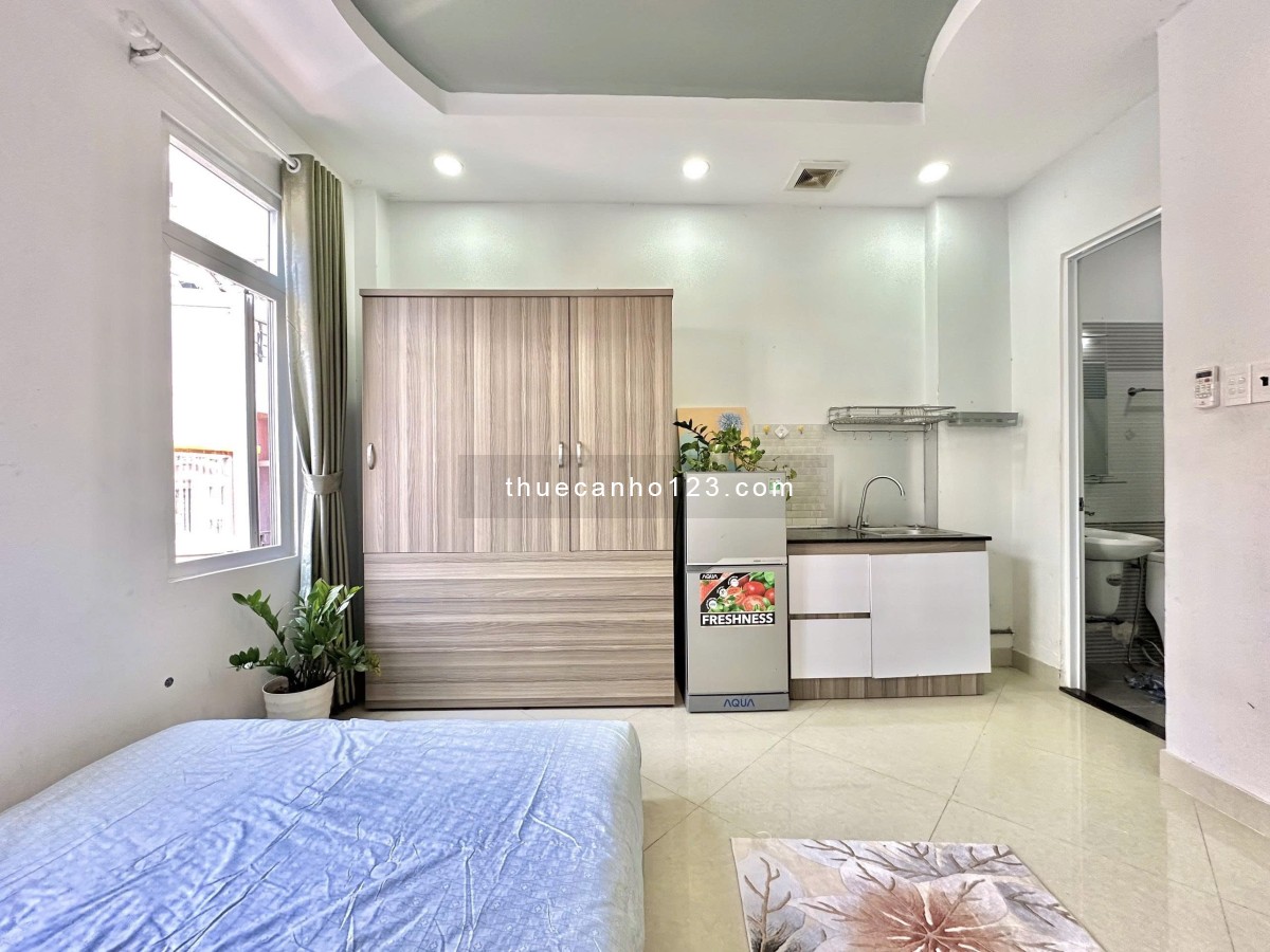 Căn hộ siêu đẹp, cửa sổ trời – Full nội thất cao cấp – Ngay trung tâm CMT8, Quận Tân Bình