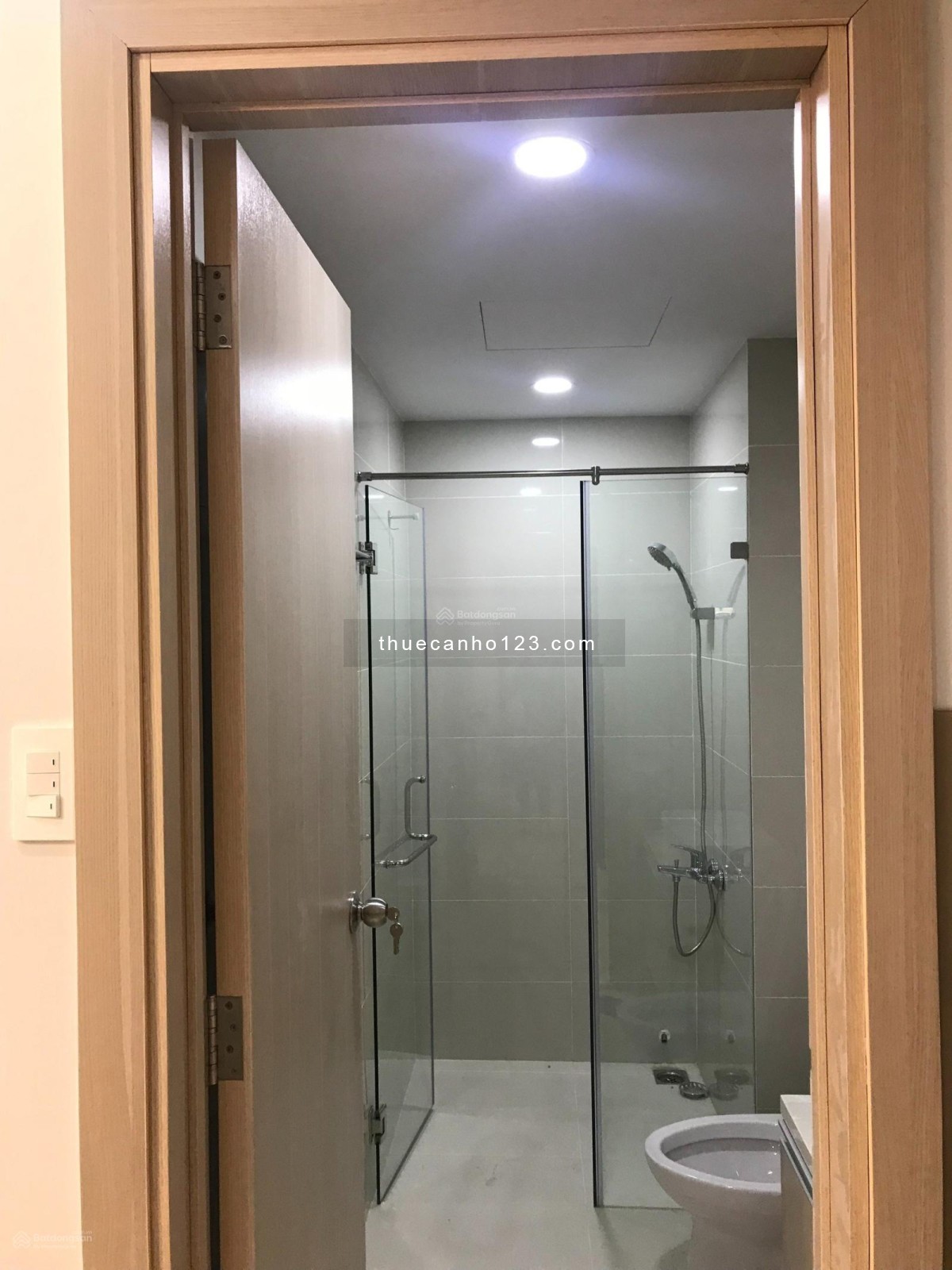 Cần cho thuê căn hộ Kingston Residence, 40m², 1PN, 1WC, giá tốt 11 triệu/ tháng