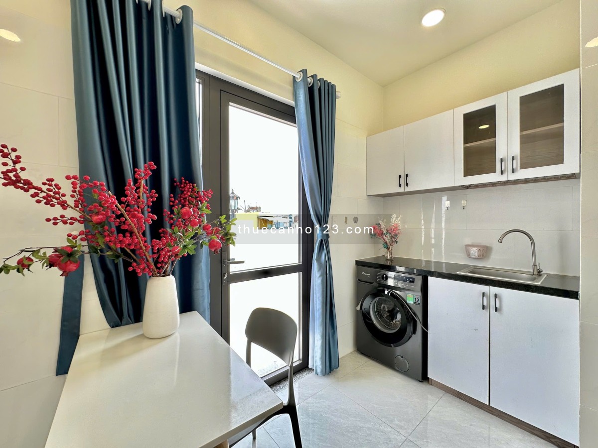 Căn hộ 1Pn tách bếp ban công thoáng mát, full nội thất, gần khu ăn uống, gym, thuận tiện đi GV,Q3,PN