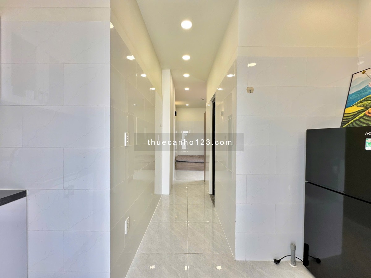 Căn hộ 1Pn tách bếp ban công thoáng mát, full nội thất, gần khu ăn uống, gym, thuận tiện đi GV,Q3,PN