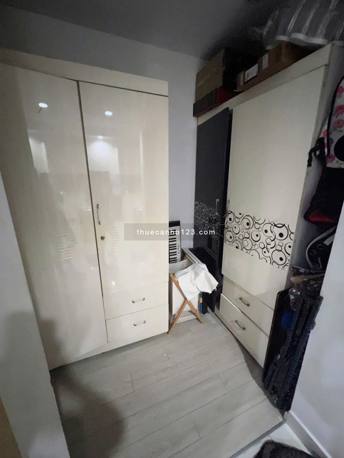 Carillon 1 ,Hoàng Hoa Thám, P13, TB, 78m2, 2PN, 2WC, 10tr/tháng.