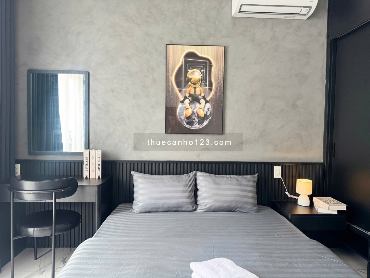Cho thuê studio có ban công, máy giặt riêng, máy lạnh riêng – Tone xám – Nơ Trang Long, Bình Thạnh