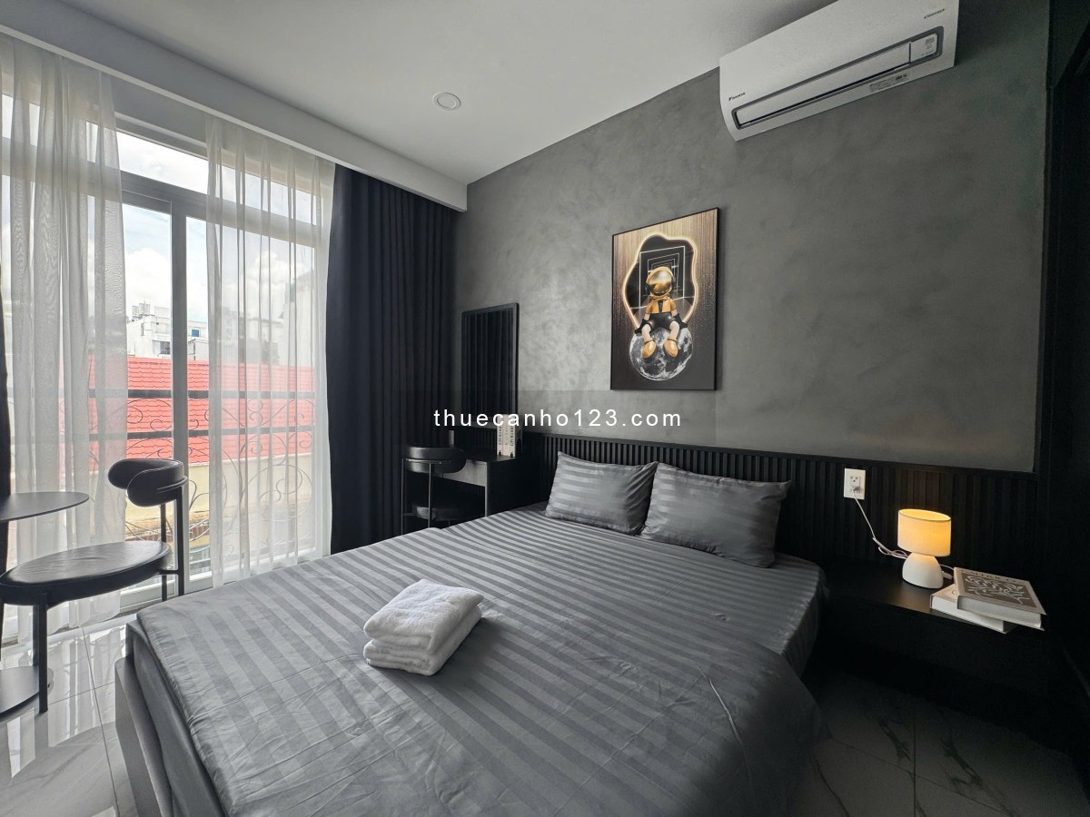 Cho thuê studio có ban công, máy giặt riêng, máy lạnh riêng – Tone xám – Nơ Trang Long, Bình Thạnh