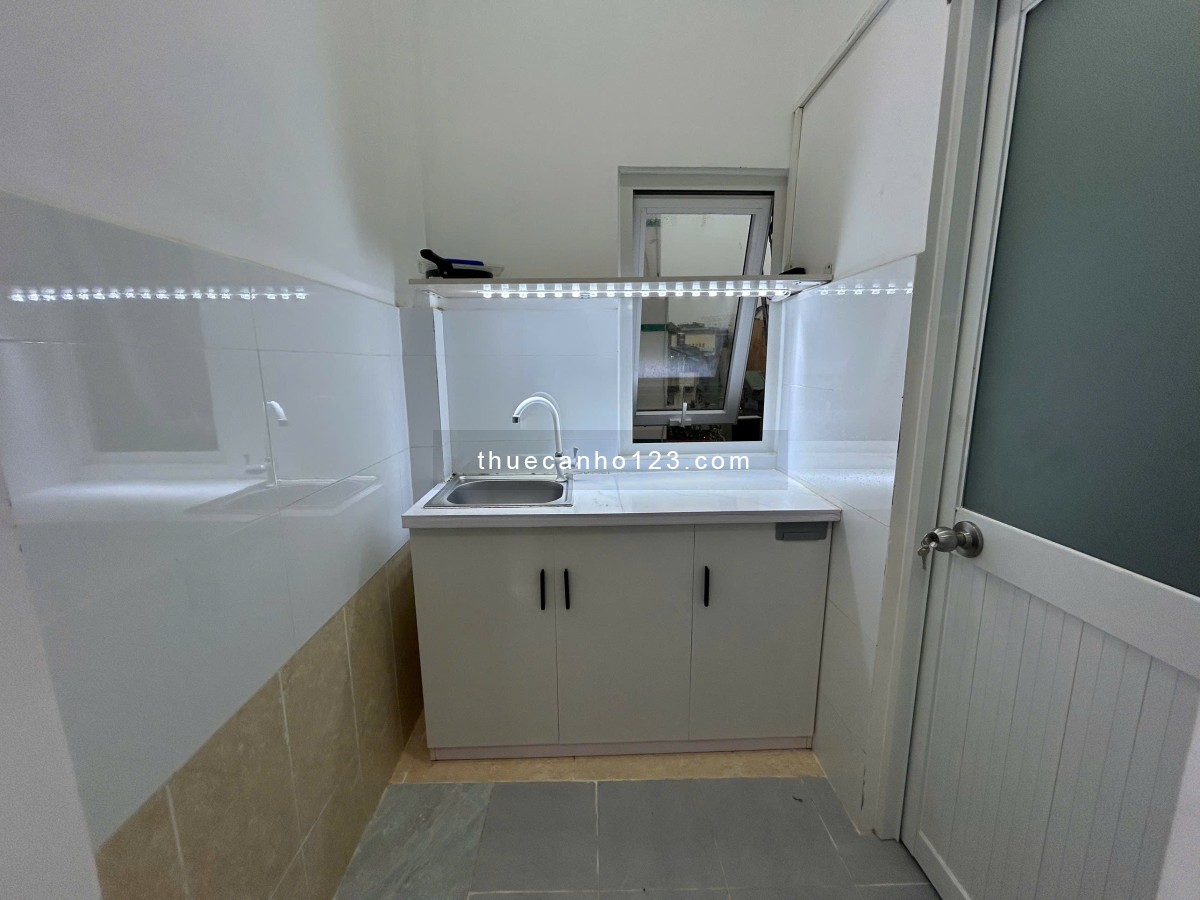 Cho thuê nguyên tầng 2 Phòng ngủ 1wc 70m2 thương lượng ở Đặng Tất Quận 1 gần chợ Tân Định, cầu Kiệu