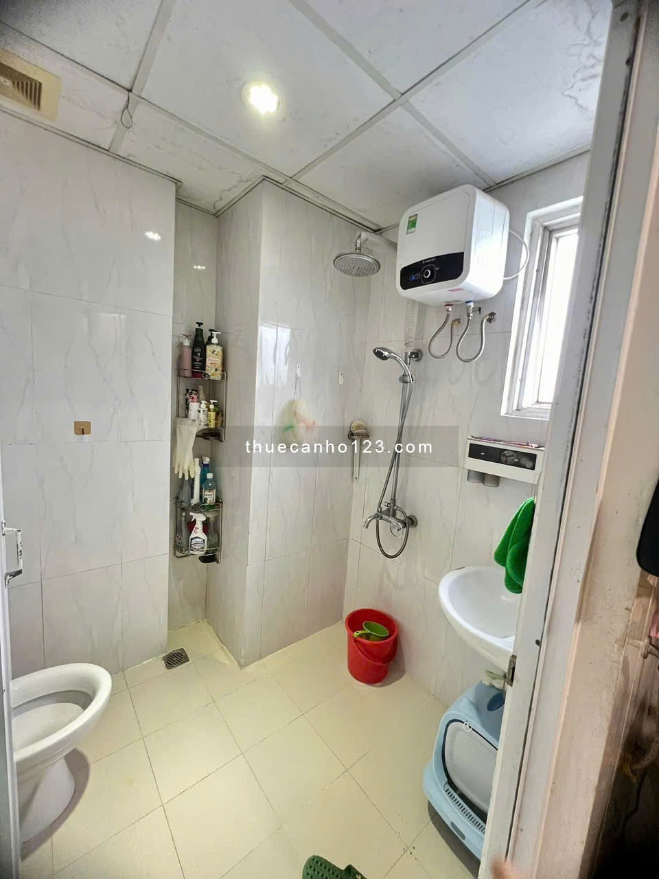 Chung cư 590 CMT8, P12, Quận 3: 55m2, ban công, NT, 1p ngủ, 9tr5/th