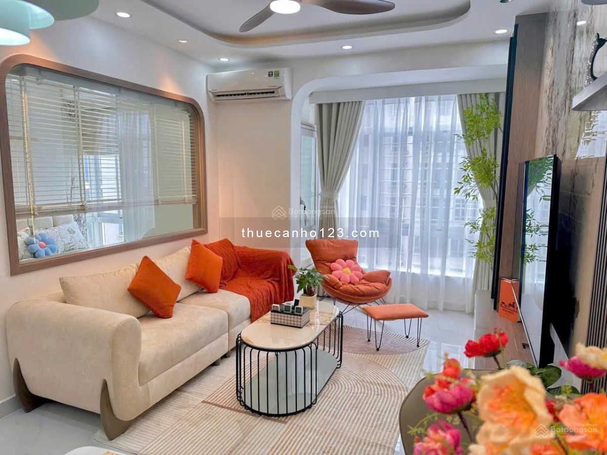 Cho thuê căn hộ Sky Garden 2PN full nội thất, view thoáng, giá cực rẻ