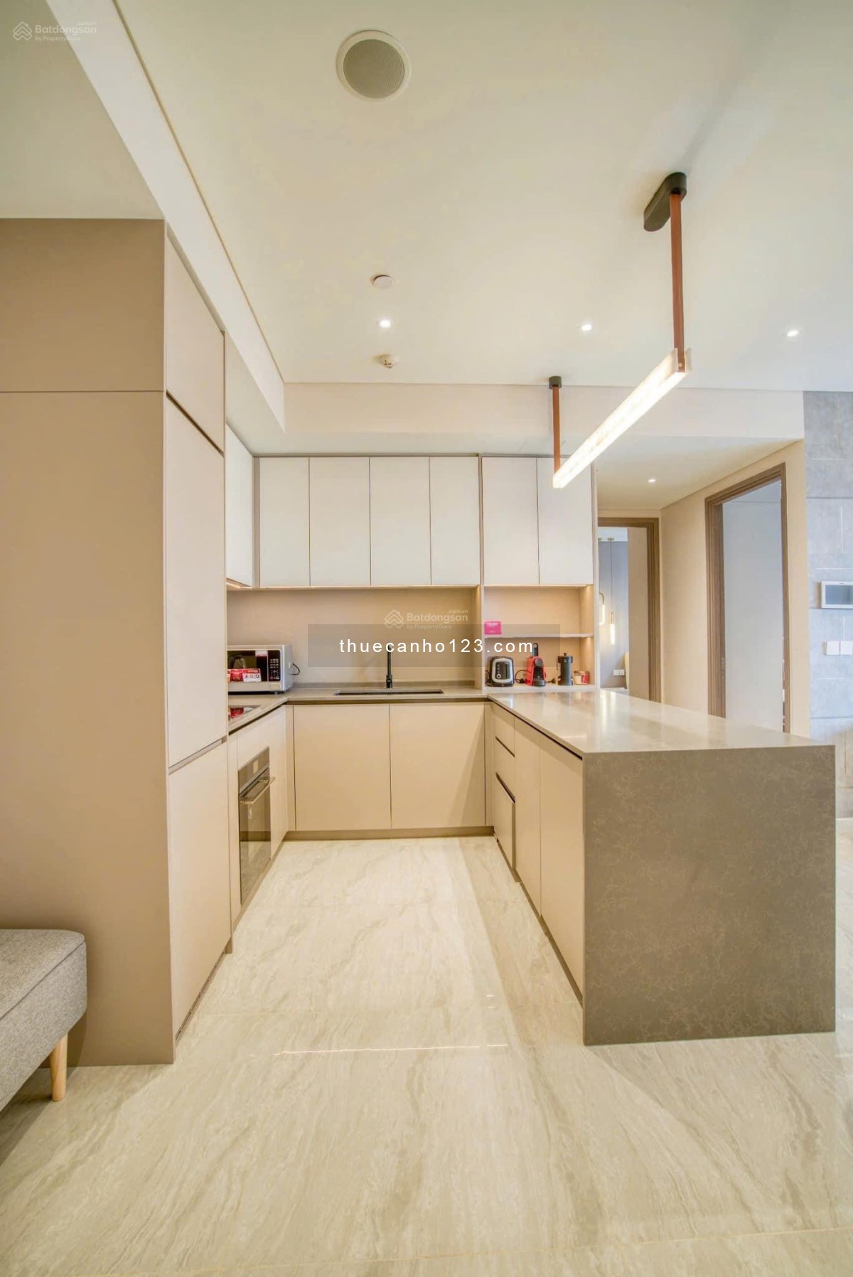 Cho thuê căn hộ Opera Residence Metropole Thủ Thiêm 130m2 3PN - 2WC full nội thất