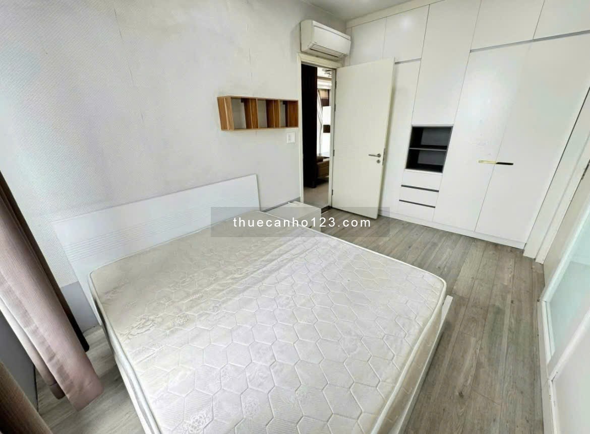 Chung cư Xigrand Court, Lý Thường Kiệt, Q10: 22Triệu, Nội thất, 3PN, 2WC.