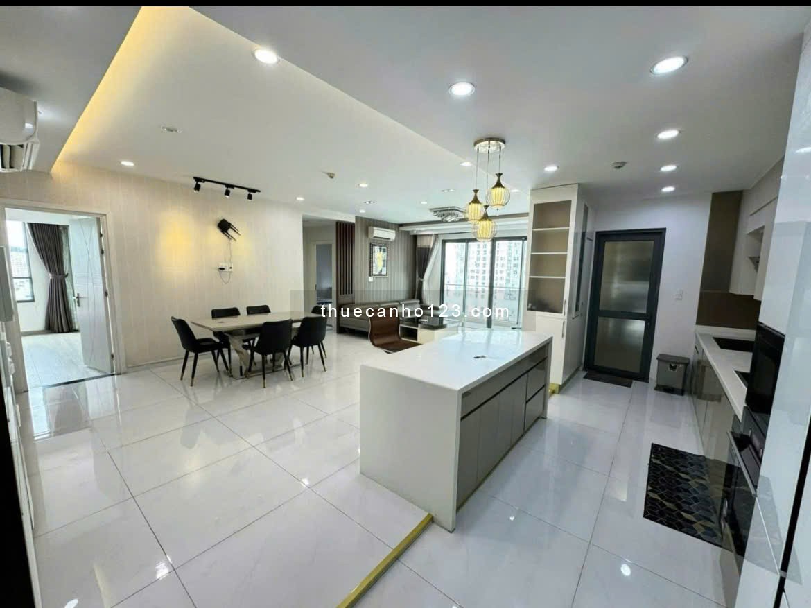 Chung cư Xigrand Court, Lý Thường Kiệt, Q10: 22Triệu, Nội thất, 3PN, 2WC.