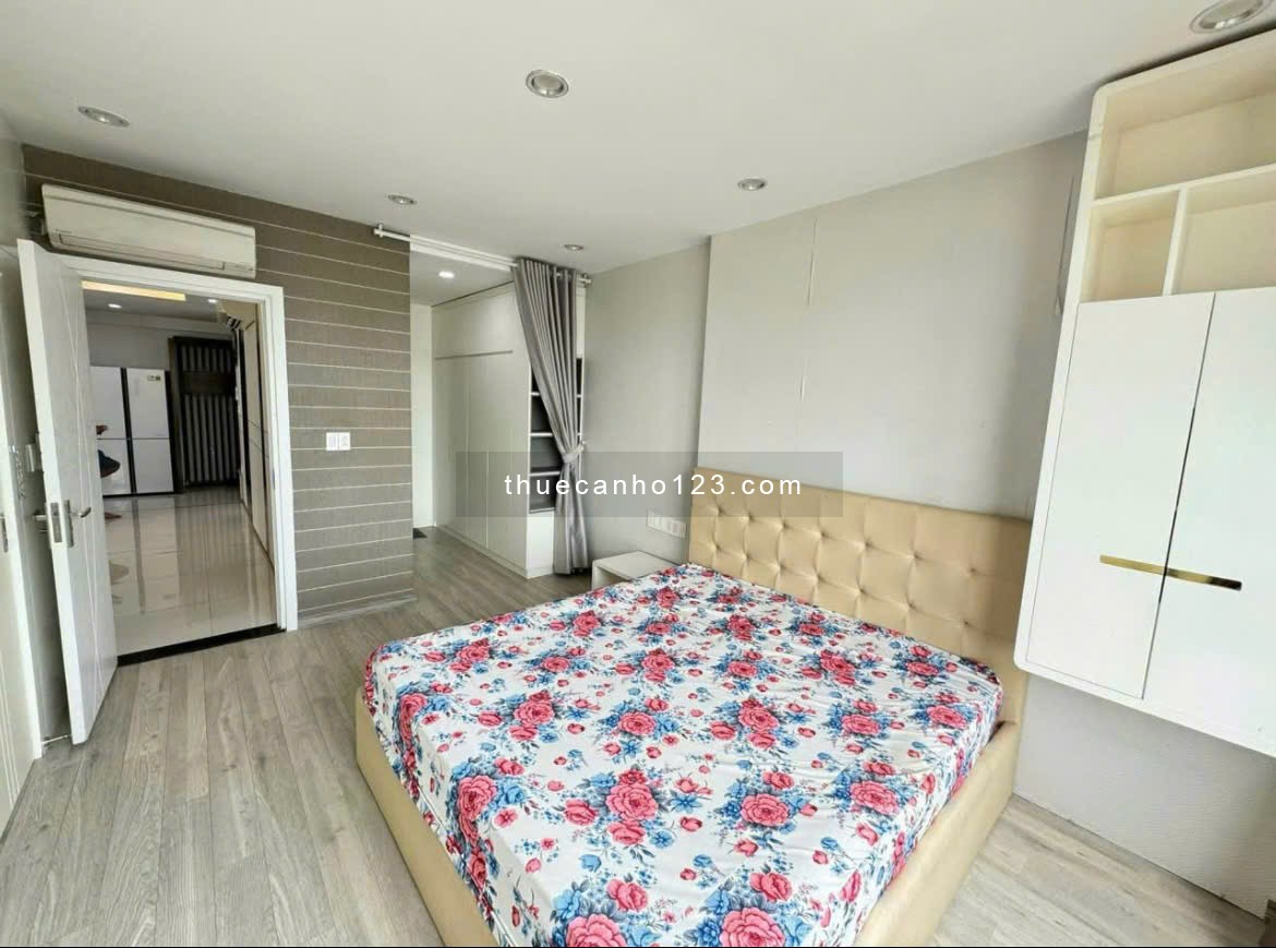 Chung cư Xigrand Court, Lý Thường Kiệt, Q10: 22Triệu, Nội thất, 3PN, 2WC.