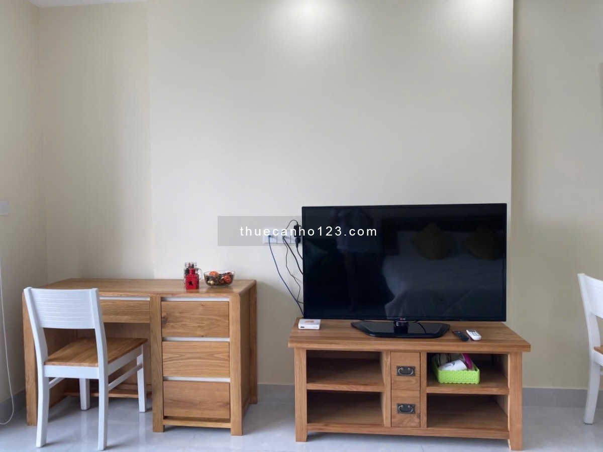 Thuê Millennium Studio view sông tại Bến Vân Đồn Q4 full nt gần Q1 Bitexco Nguyễn Huệ Takashimaya
