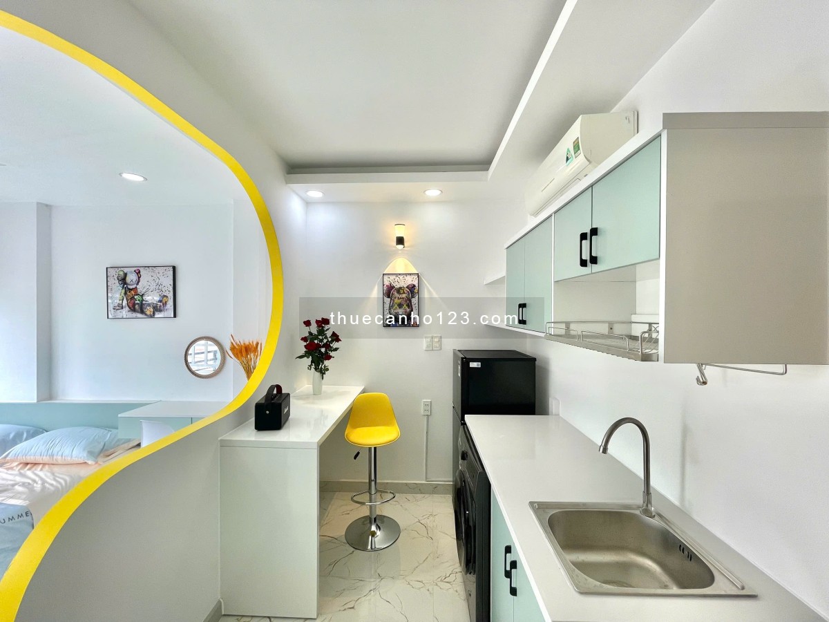 Cho thuê căn hộ Studio Ban công Q1 gần cầu Nguyễn Văn Cừ, chợ Bến Thành, Bitexco