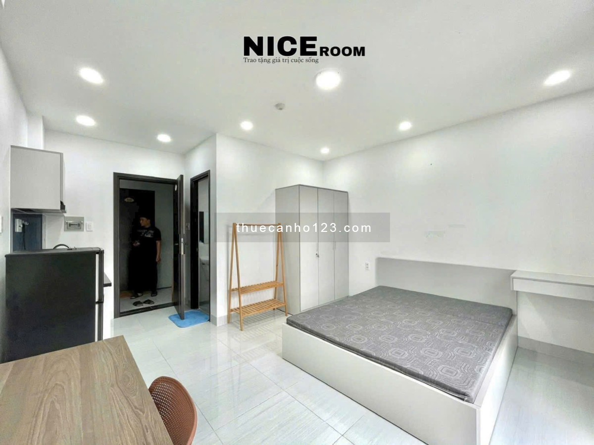 Nhà mới keng - Thang máy, hầm xe, bảo vệ, rooftop - Ngay khu cầu Thị Nghè