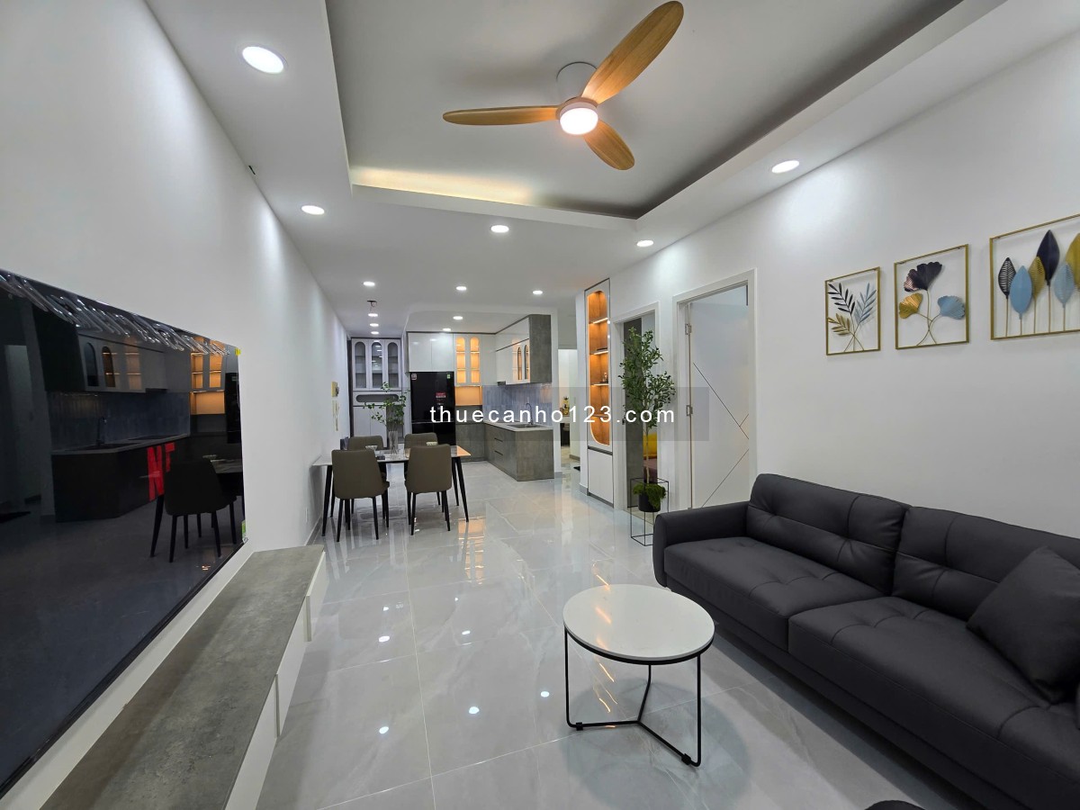 Cho thuê gấp căn hộ 2PN giá 11tr, inbox em nhanh kẻo hết, nhận tìm nhà theo nhu cầu.