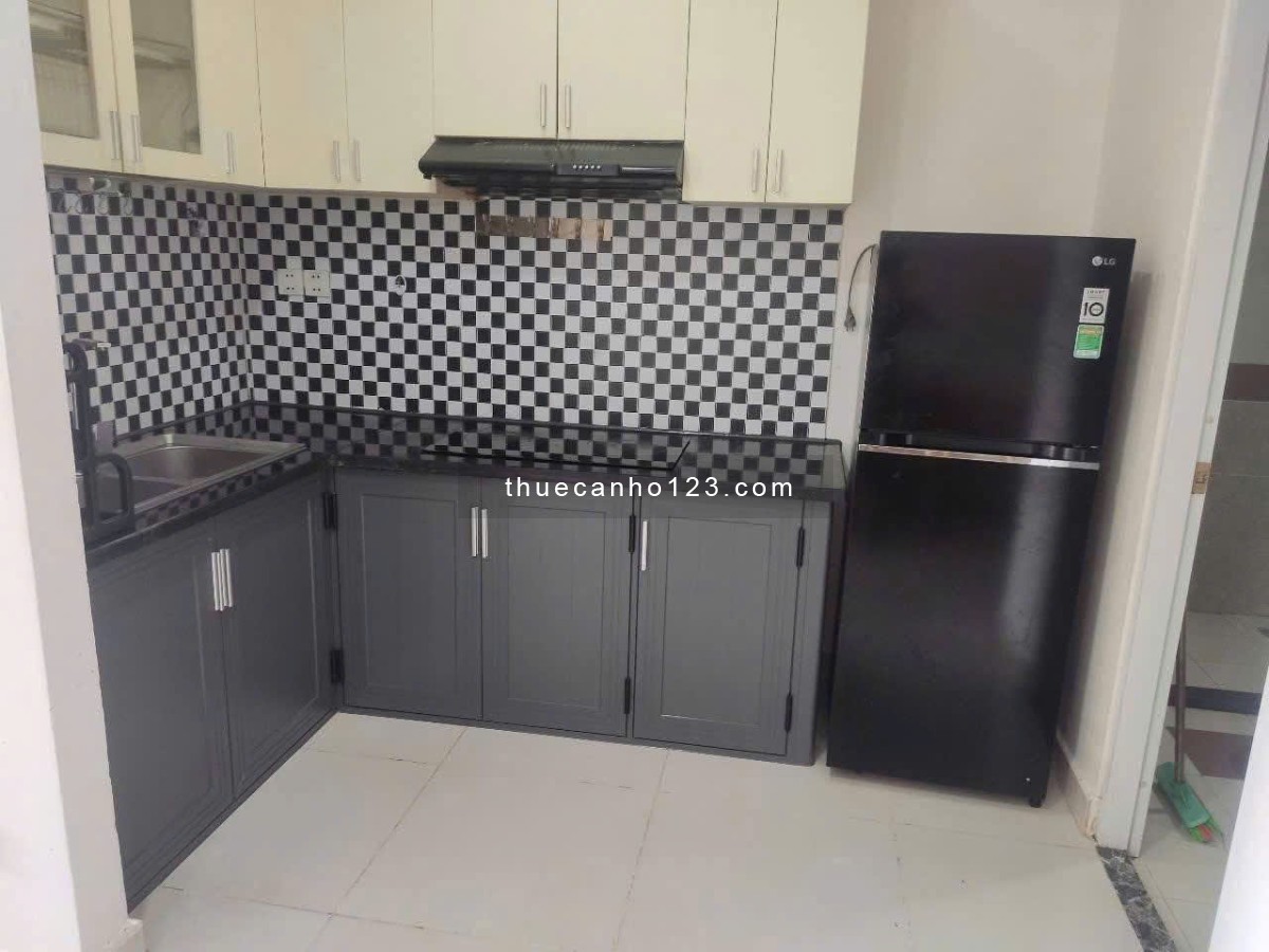 Căn hộ Ruby, Tân Bình 2p ngủ, 2wc có nội thất giá 8tr