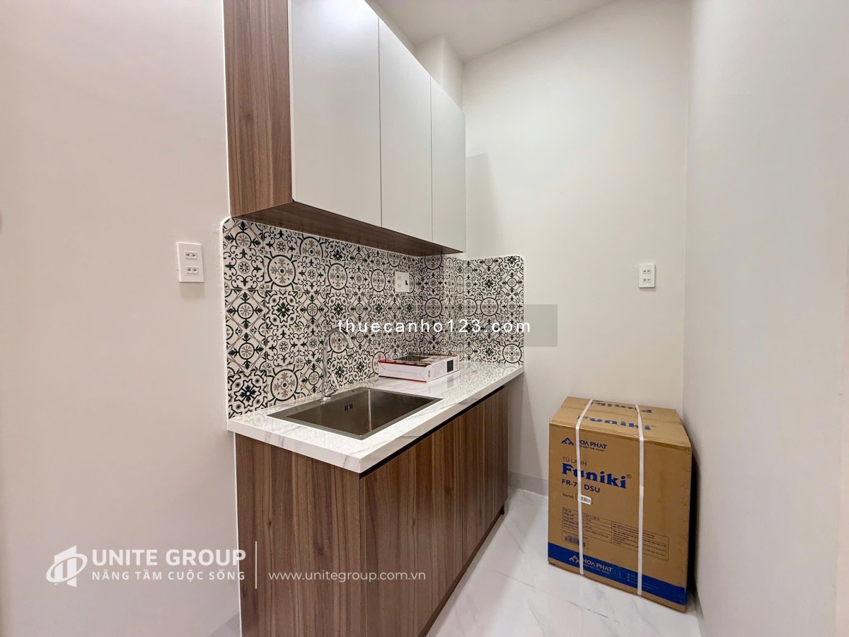 Studio ban công full nội thất – Trung tâm Quận 7