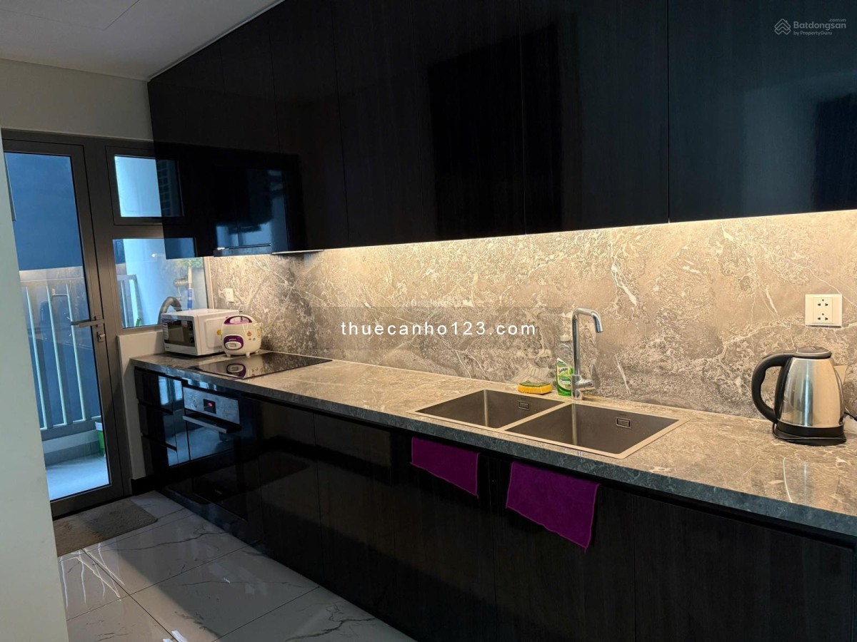 Cần cho thuê căn hộ Empire CiTy, 1PN, diện tích 62m², view hồ bơi, 25 triệu