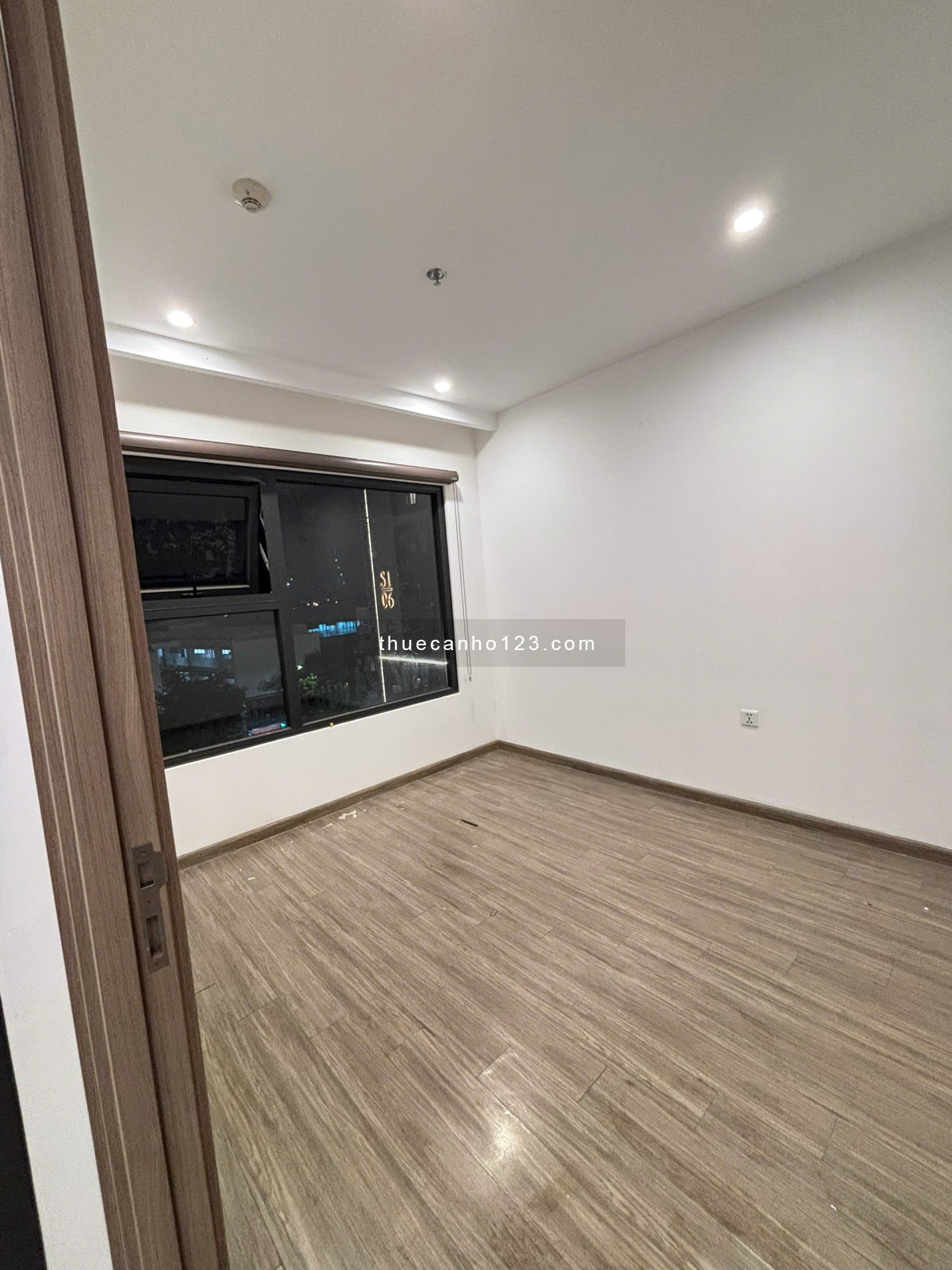 Cho thuê nhanh 2PN+1, 2vs nguyên bản chỉ 10 triệu/tháng vào luôn Vinhomes Smart City