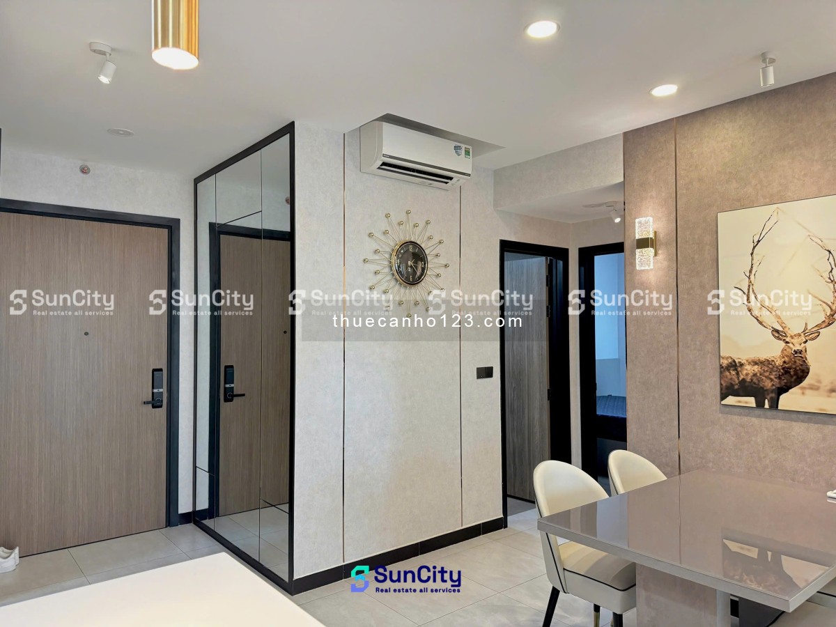 Thuê Delasol Tôn Thất Thuyết Q4 2PN 2WC full nội thất cao cấp view sông Bitexco gần Q1 Q2 Q7