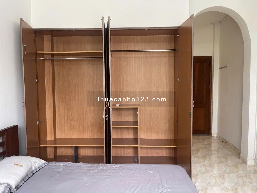 Studio ban công lớn thoáng gần Parcmall, cầu chữ Y, cầu Nguyễn Tri Phương, Đh UEH,...