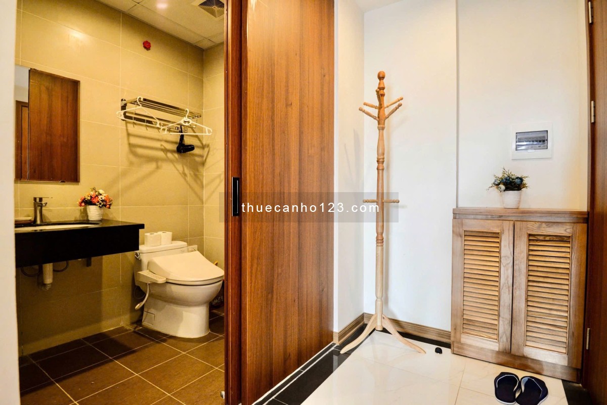 Không gian sống đẳng cấp – Full nội thất – Ánh sáng tràn ngập từ cửa sổ trời – Bạch Đằng, P2