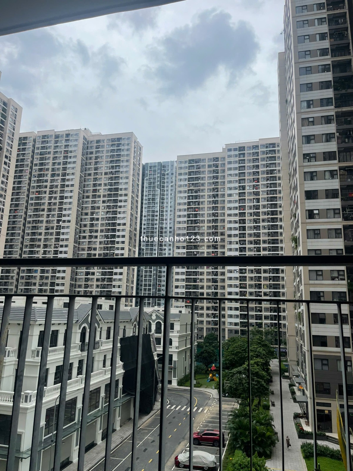 Cho thuê nhanh 2PN+1, 2vs nguyên bản chỉ 10 triệu/tháng vào luôn Vinhomes Smart City