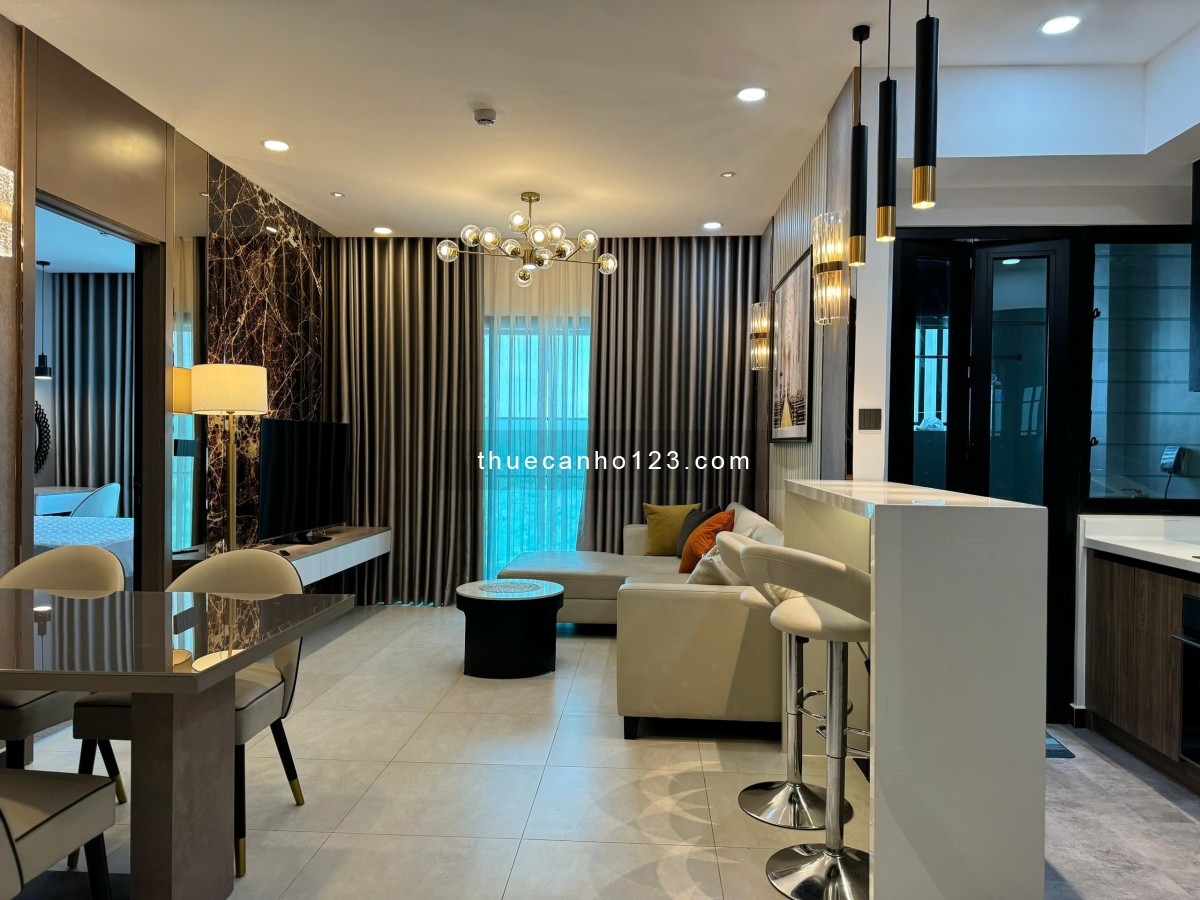 Cho thuê căn hộ 2 phòng ngủ 2WC diện tích 86m2 view Bitexco nhà mới như hình