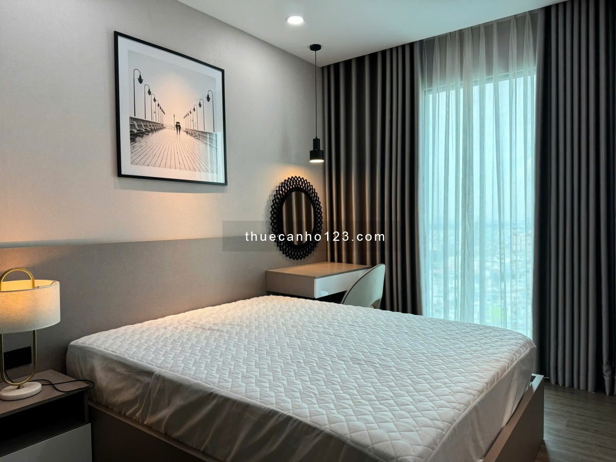 Cho thuê căn hộ 2 phòng ngủ 2WC diện tích 86m2 view Bitexco nhà mới như hình