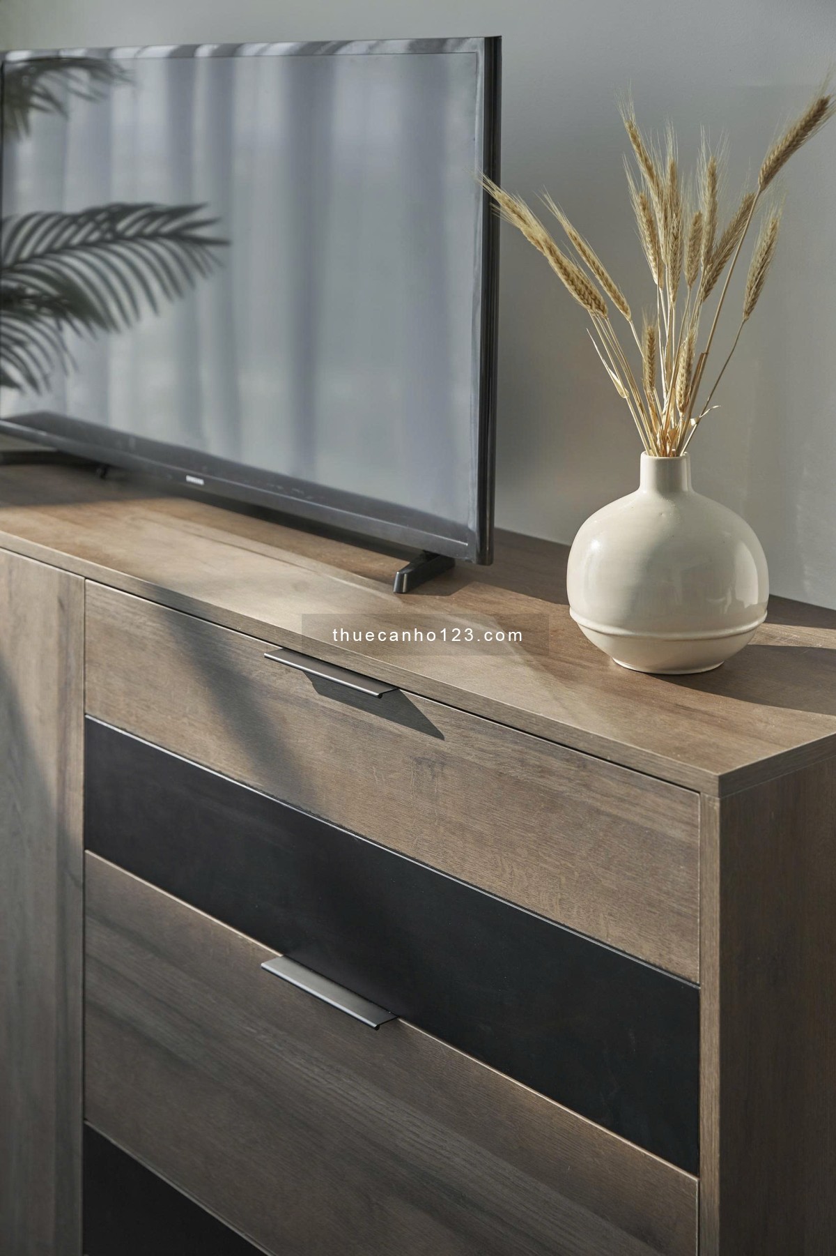 1PN EMPIRE CITY NỘI THẤT XỊN CHO THUÊ