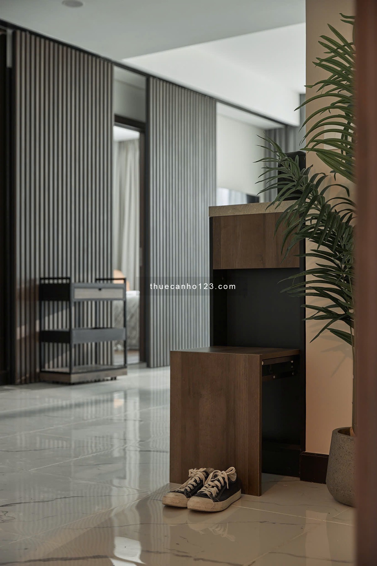 1PN EMPIRE CITY NỘI THẤT XỊN CHO THUÊ