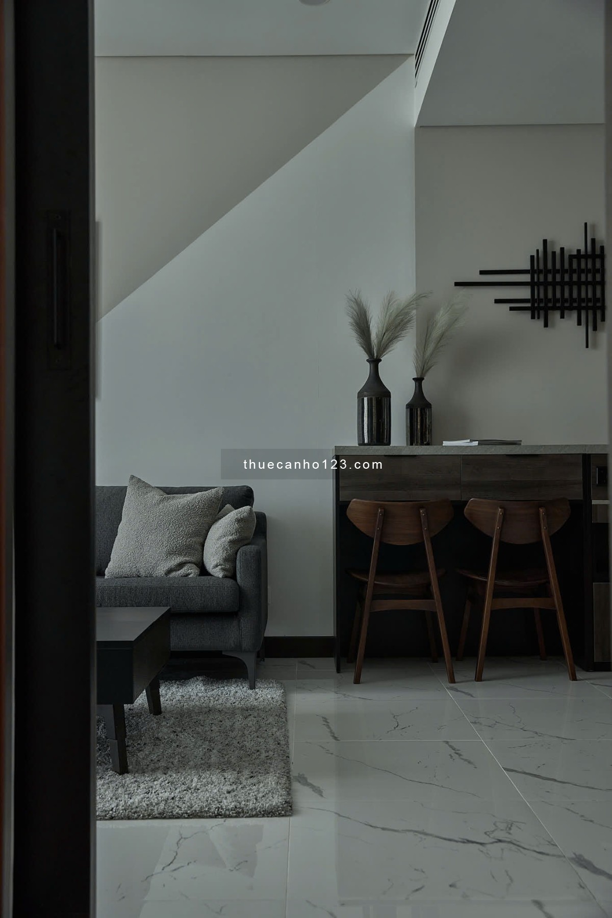 1PN EMPIRE CITY NỘI THẤT XỊN CHO THUÊ