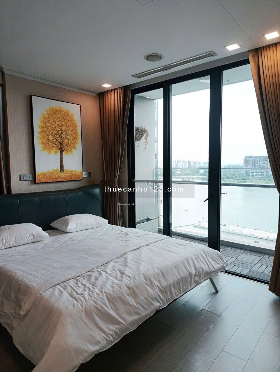 CHO THUẾ 3PN VIEW SÔNG SG + BITEXCO VINHOMES GOLDEN RIVER (BASON)
