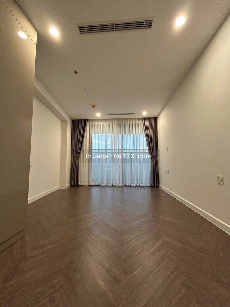 C/c Hà Đô Centrosa Q10 rộng 97m2, 2p ngủ, giá 22tr/th