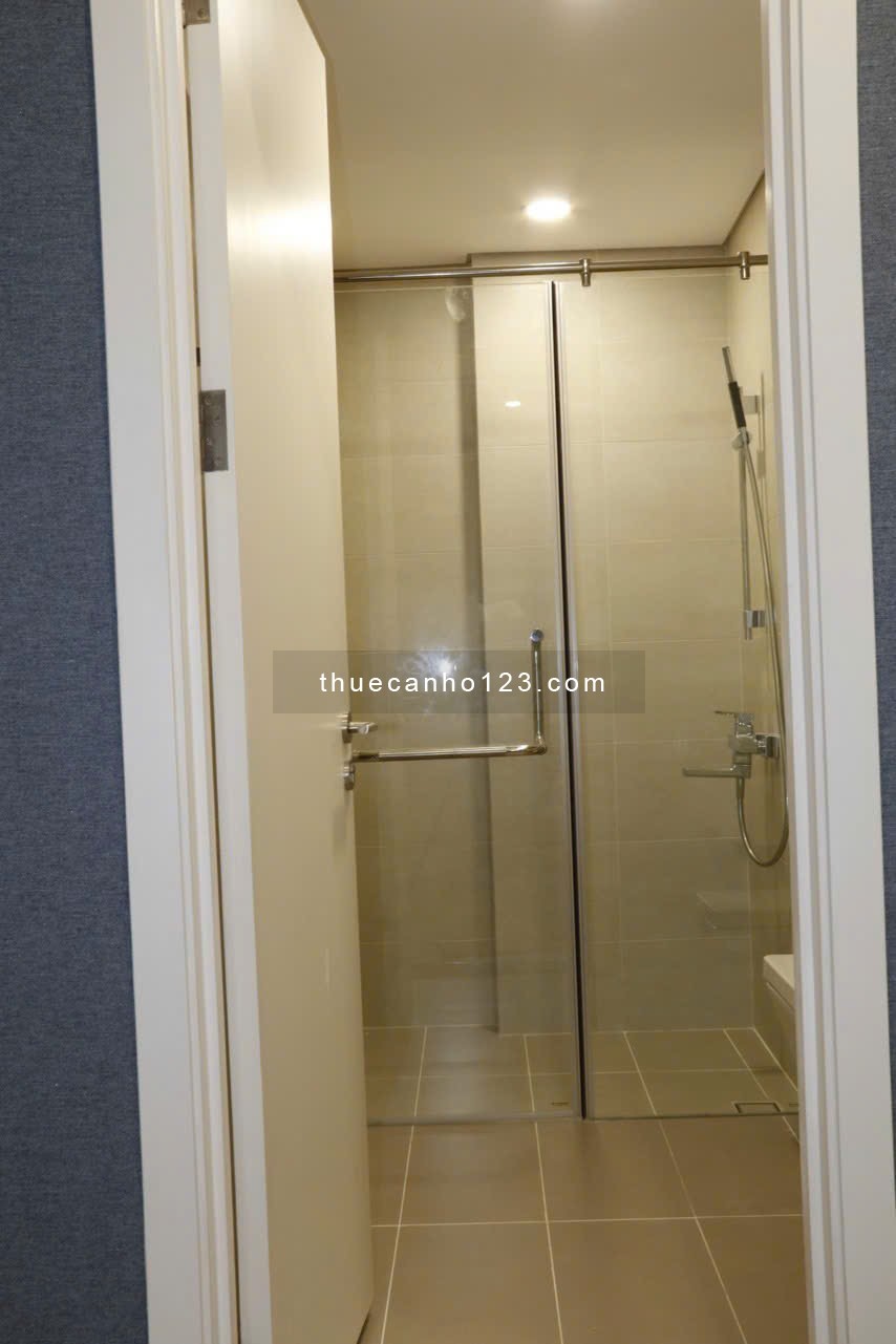 Cho thuê căn hộ 2PN tại Millenium - Bến Vân Đồn, view Bến Bạch Đằng, Quận 1