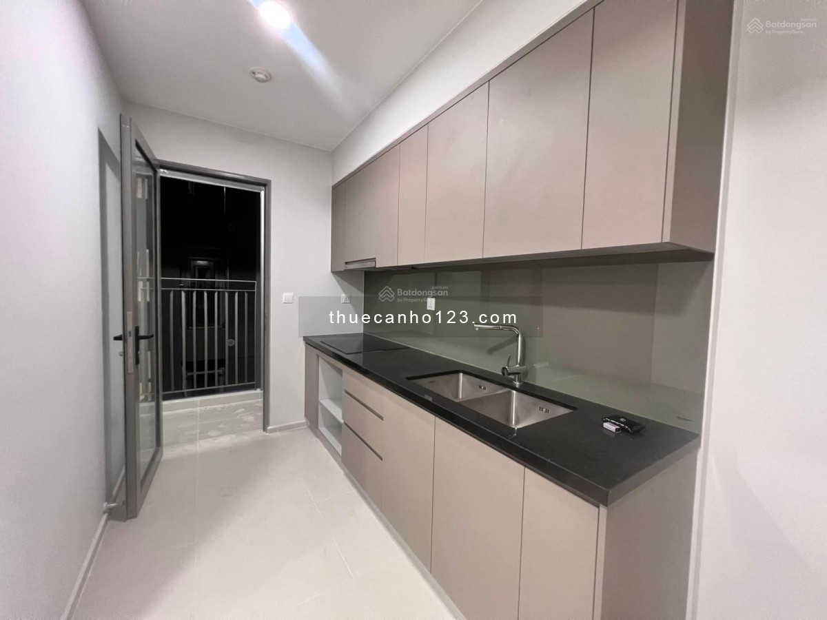 Căn hộ WestGate cho thuê 2PN2WC, NT cơ bản, 6.5 triệu/th