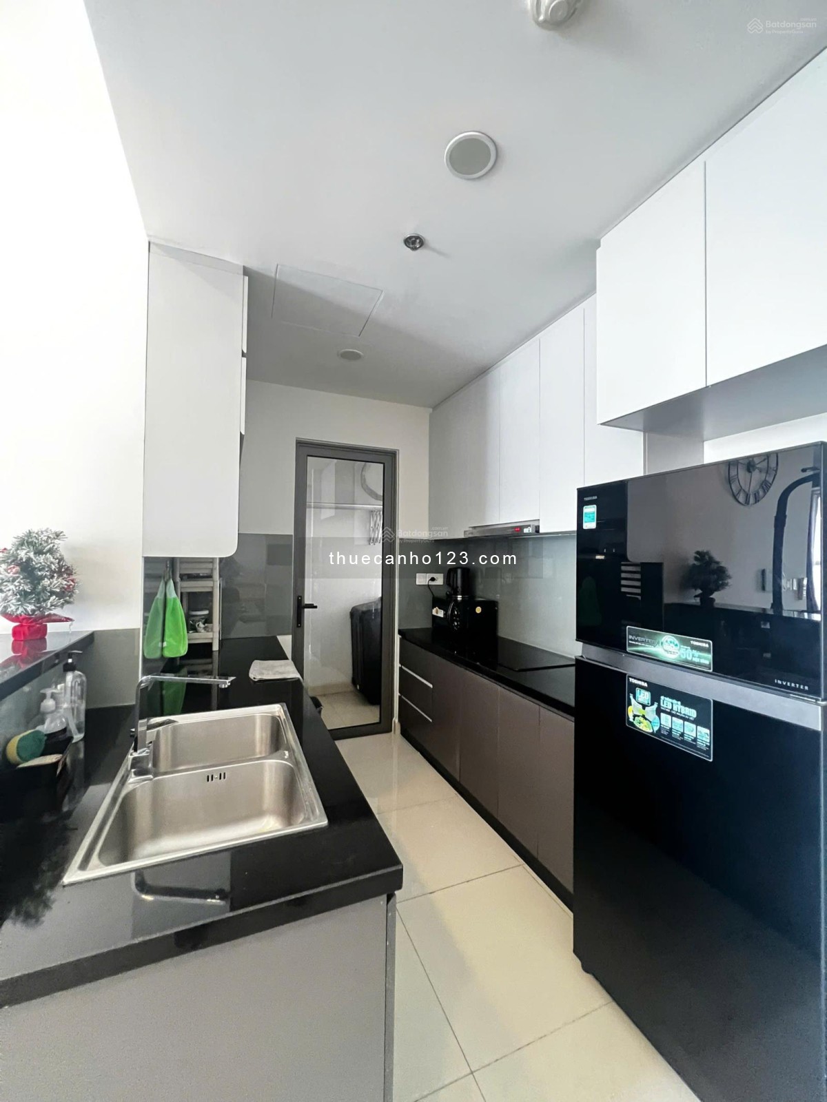 Cho thuê căn hộ The Tresor - 3 phòng ngủ 2 toilet - 24 triệu.