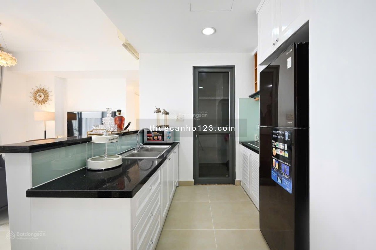 Chính chủ gửi cho thuê 2 phòng ngủ - Toà 4 Masteri Thảo Điền.