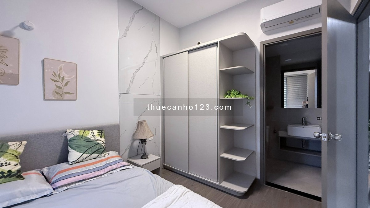 West Gate Park cho thuê căn full NT - 2PN - View hồ