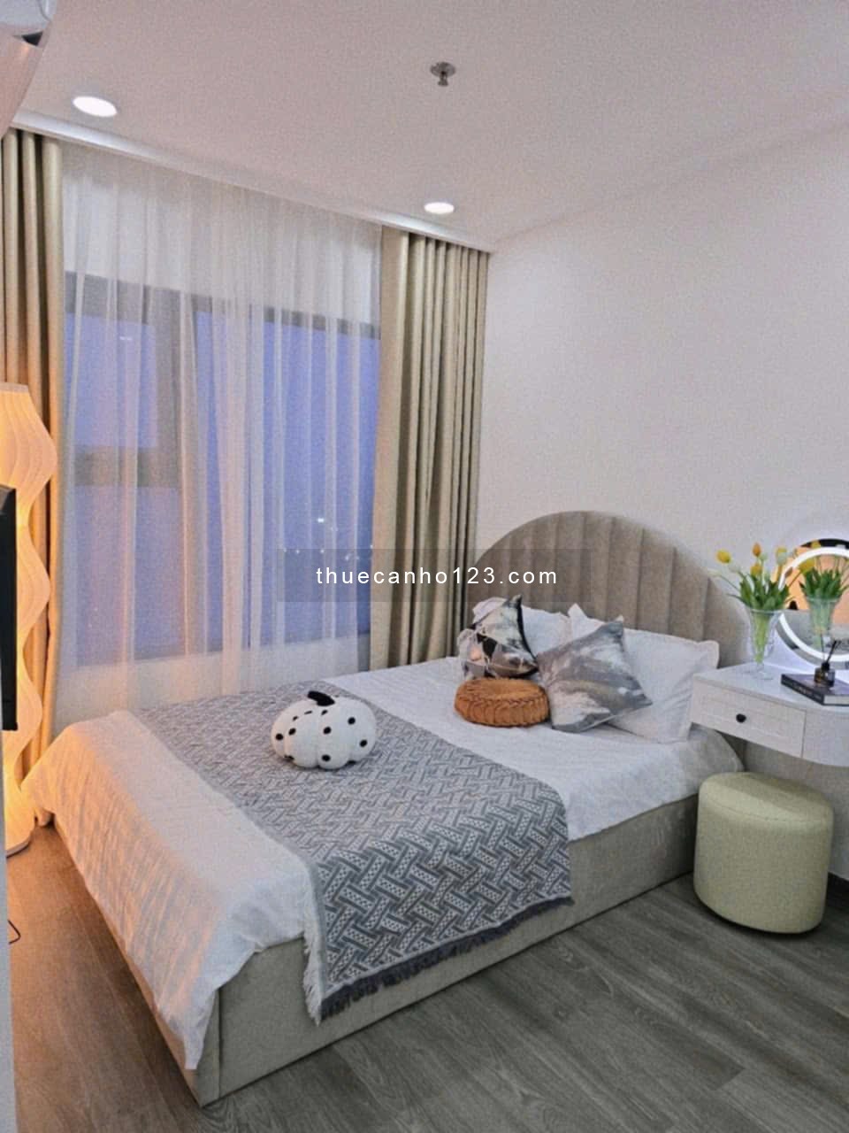 Cho thuê Studio full nội thất Vinhomes Smart City