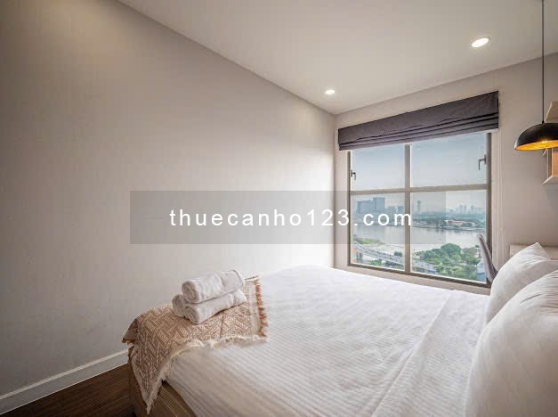 Thuê Saigon Royal 2PN 2WC view sông Sài Gòn Bitexco tại Bến Vân Đồn Q4 gần Nguyễn Huệ Takashimaya Q1