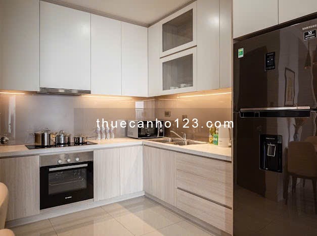 Thuê Saigon Royal 2PN 2WC view sông Sài Gòn Bitexco tại Bến Vân Đồn Q4 gần Nguyễn Huệ Takashimaya Q1