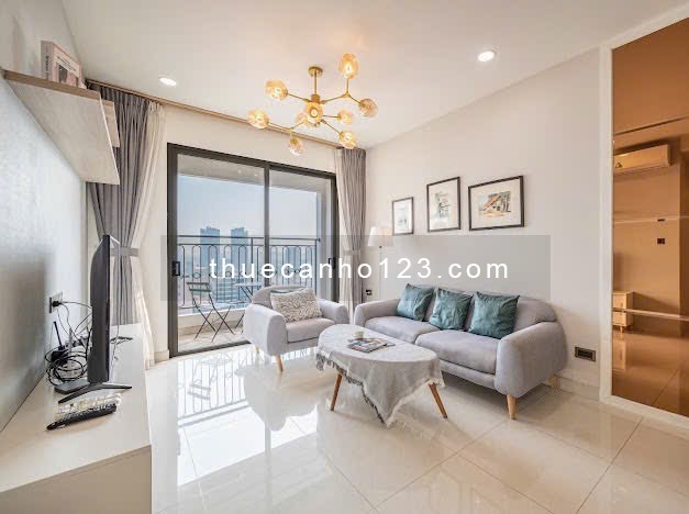 Thuê Saigon Royal 2PN 2WC view sông Sài Gòn Bitexco tại Bến Vân Đồn Q4 gần Nguyễn Huệ Takashimaya Q1