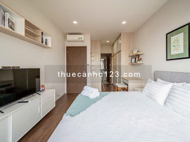 Thuê Saigon Royal 2PN 2WC view sông Sài Gòn Bitexco tại Bến Vân Đồn Q4 gần Nguyễn Huệ Takashimaya Q1