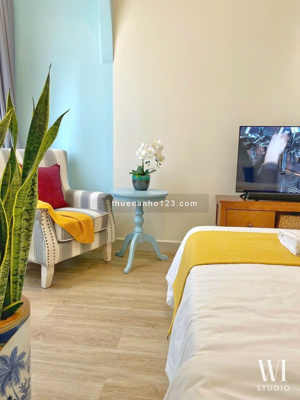 Thuê The Tresor full nội thất view sông Bitexco ban công thoáng tại Bến Vân Đồn Q4 gần Q1 Nguyễn Huệ