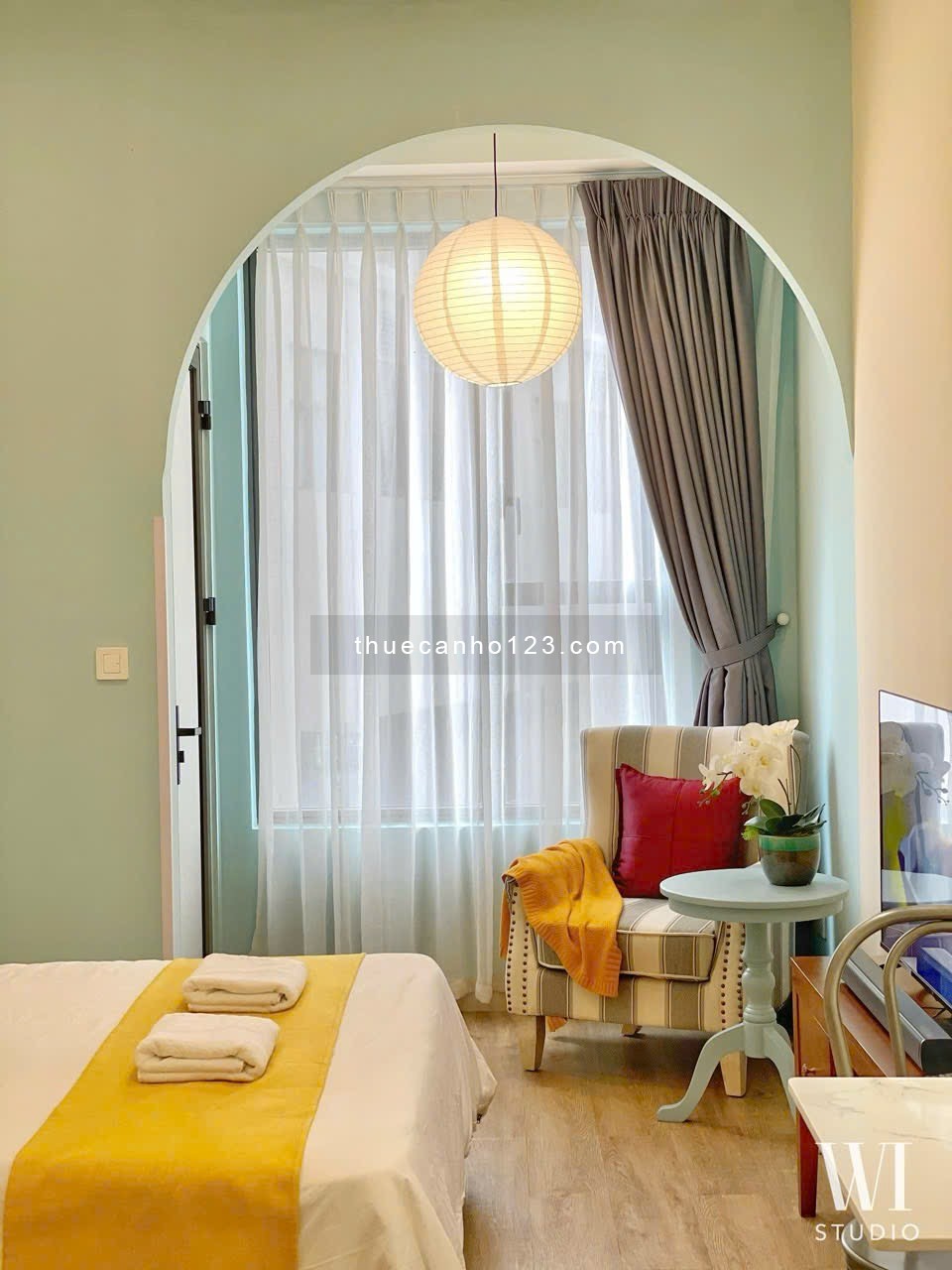 Thuê The Tresor full nội thất view sông Bitexco ban công thoáng tại Bến Vân Đồn Q4 gần Q1 Nguyễn Huệ