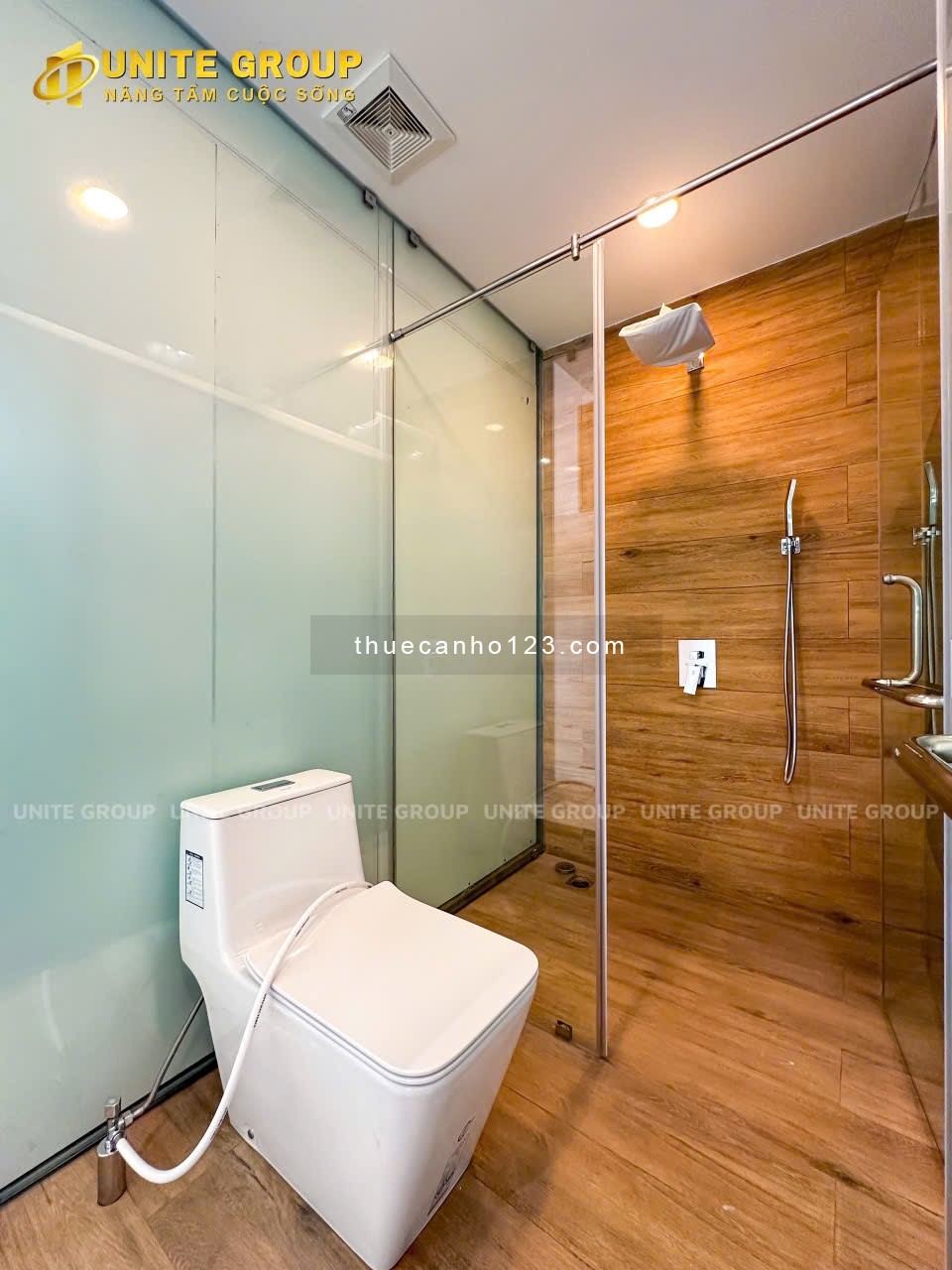 Cho thuê căn hộ cao cấp full nội thất - Trung tâm Tân Bình