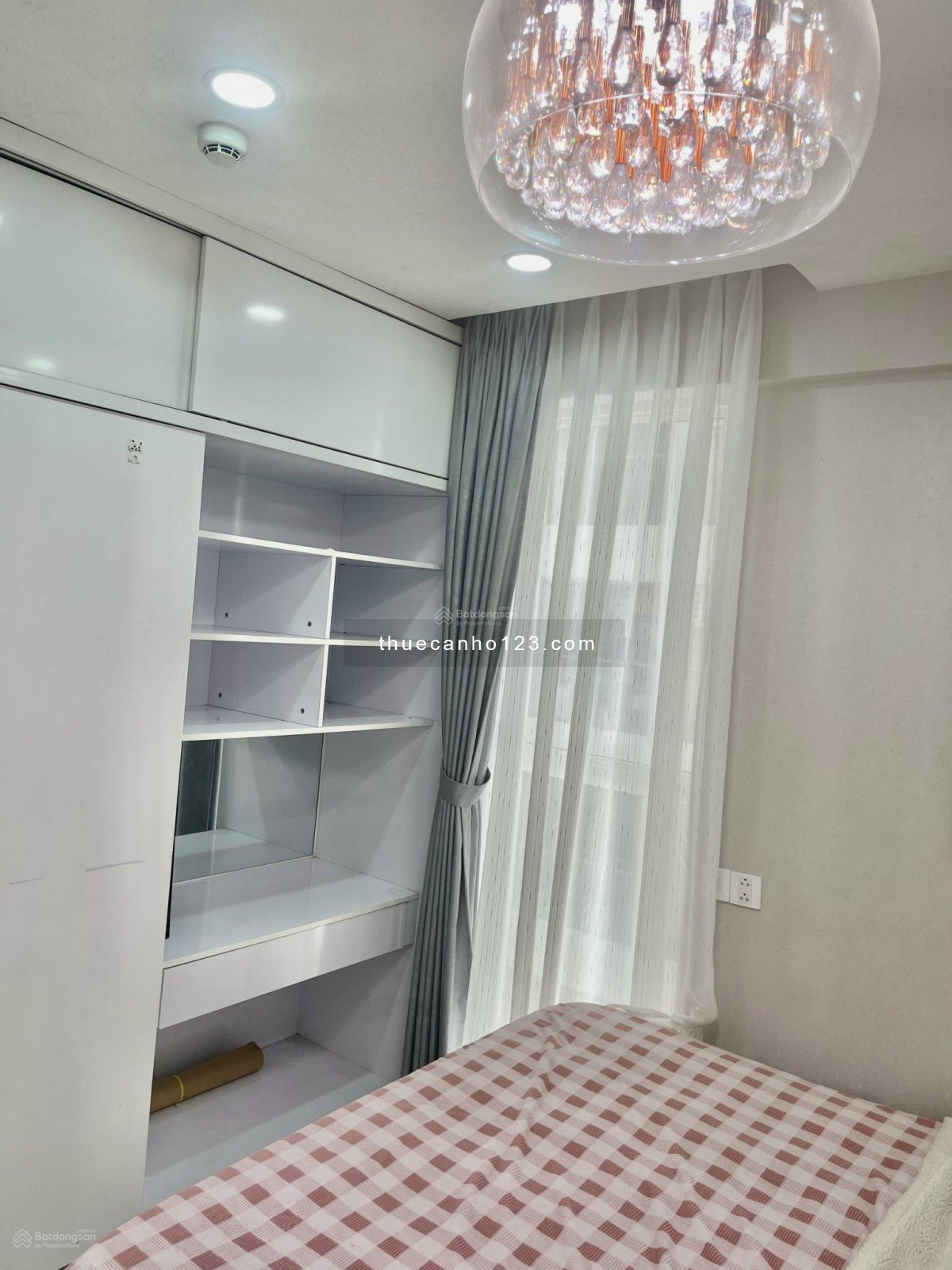 Newton Residence cho thuê căn hộ 3PN 2WC full NTCB, thiết kế thoáng mát