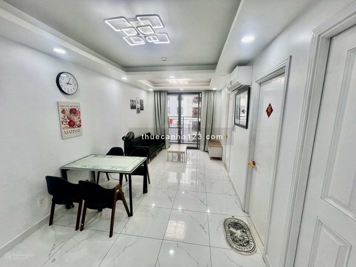 Căn hộ 71m² với 2 phòng ngủ và 2WC tại chung cư tại Saigon South Residences cho thuê