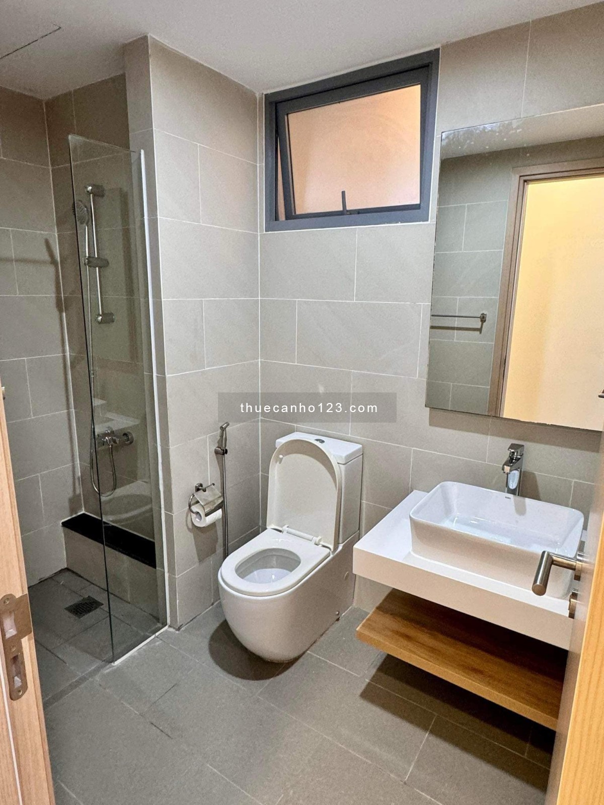 Căn hộ cần cho thuê tại Palm Q2 với 2PN: 15- 18TR, 3PN: 19- 25Ttr từ NTCB đến full NT dọn vào ở ngay