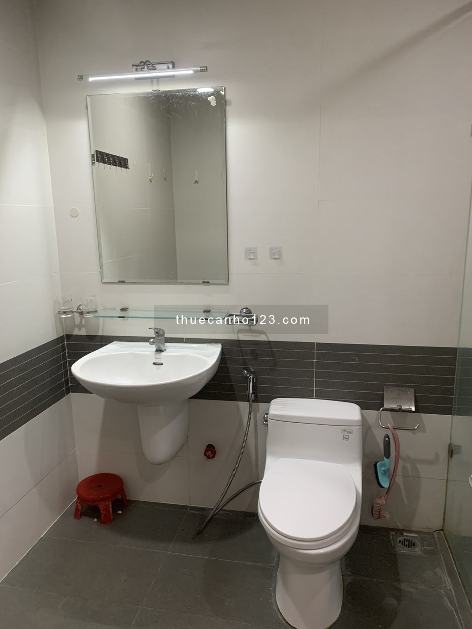 Cho thuê căn Hộ Cc Him Lam Chợ Lớn , Quận 6 ,102m2, 3pn 2wc Full NT giá 14.5tr Lh 0933481089